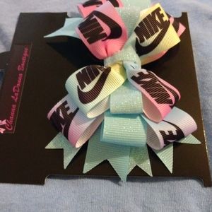 Hair bows